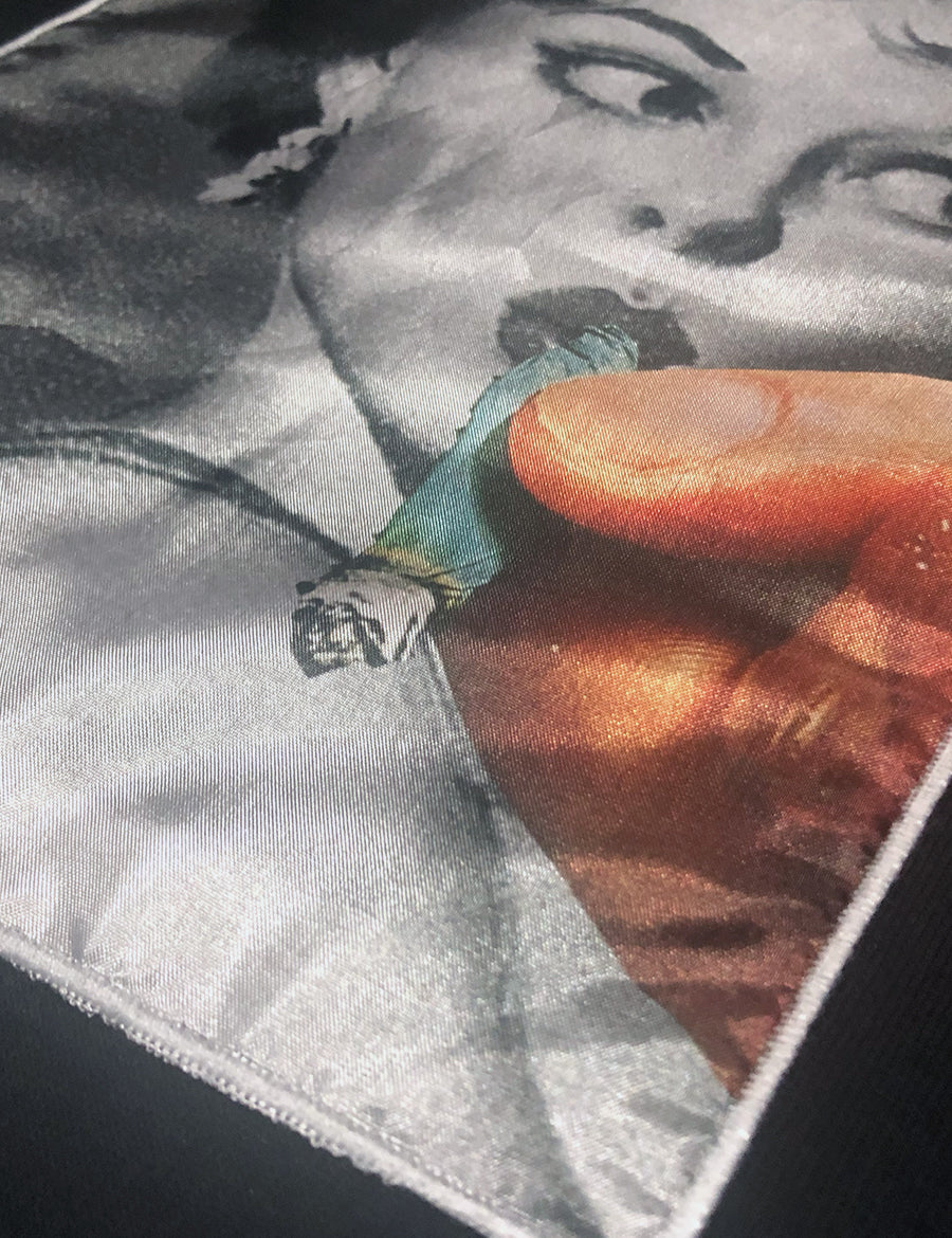 Lady Smoker Crewneck