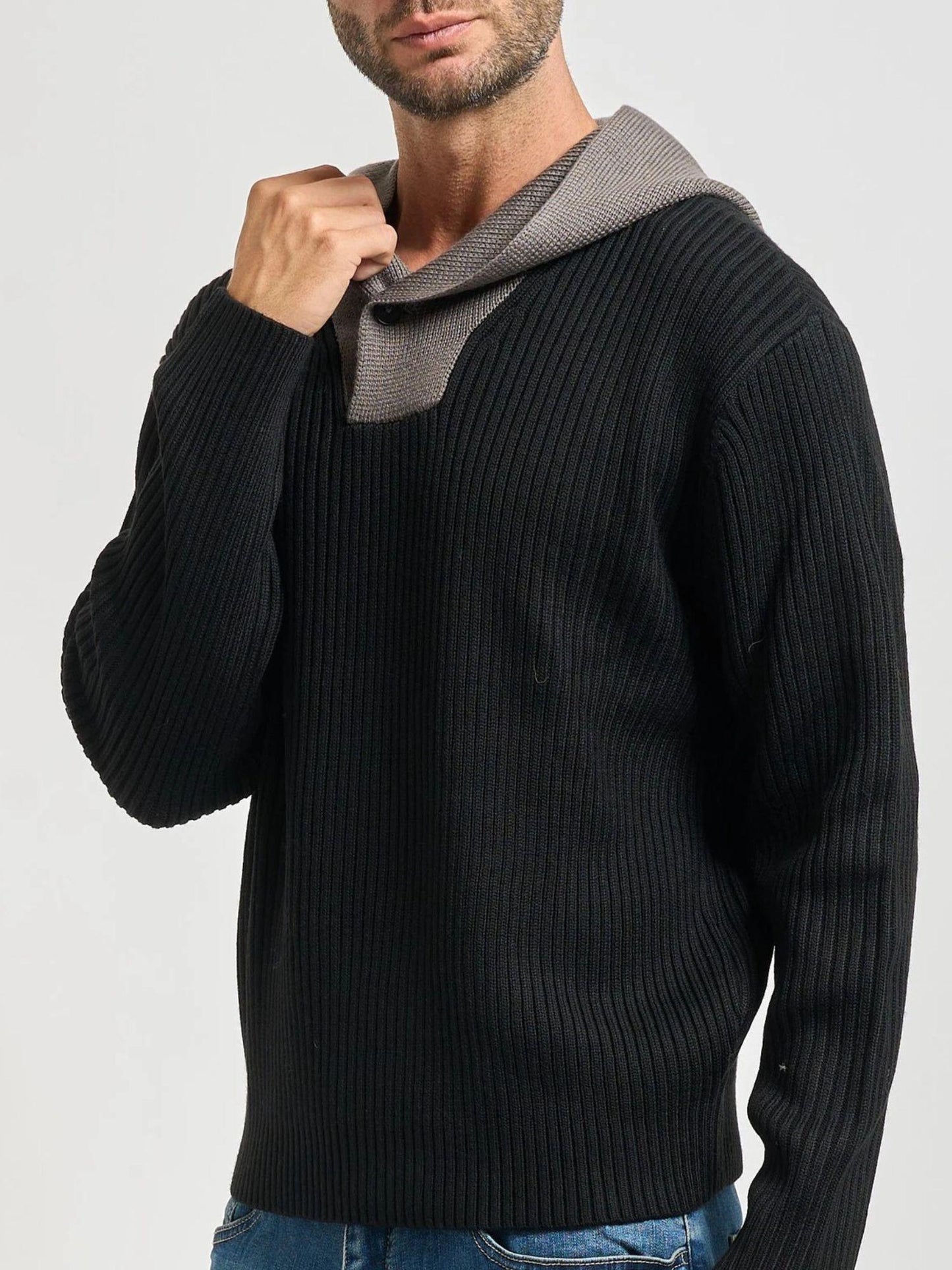 Armani Exchange Maglione Uomo Nero a Coste con Cappuccio