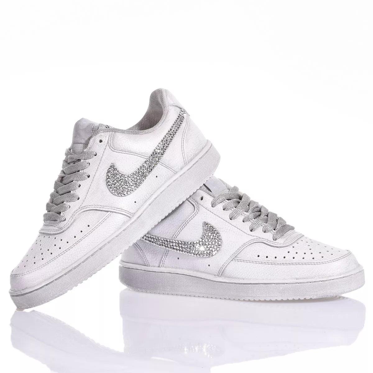 Nike Washed Silver