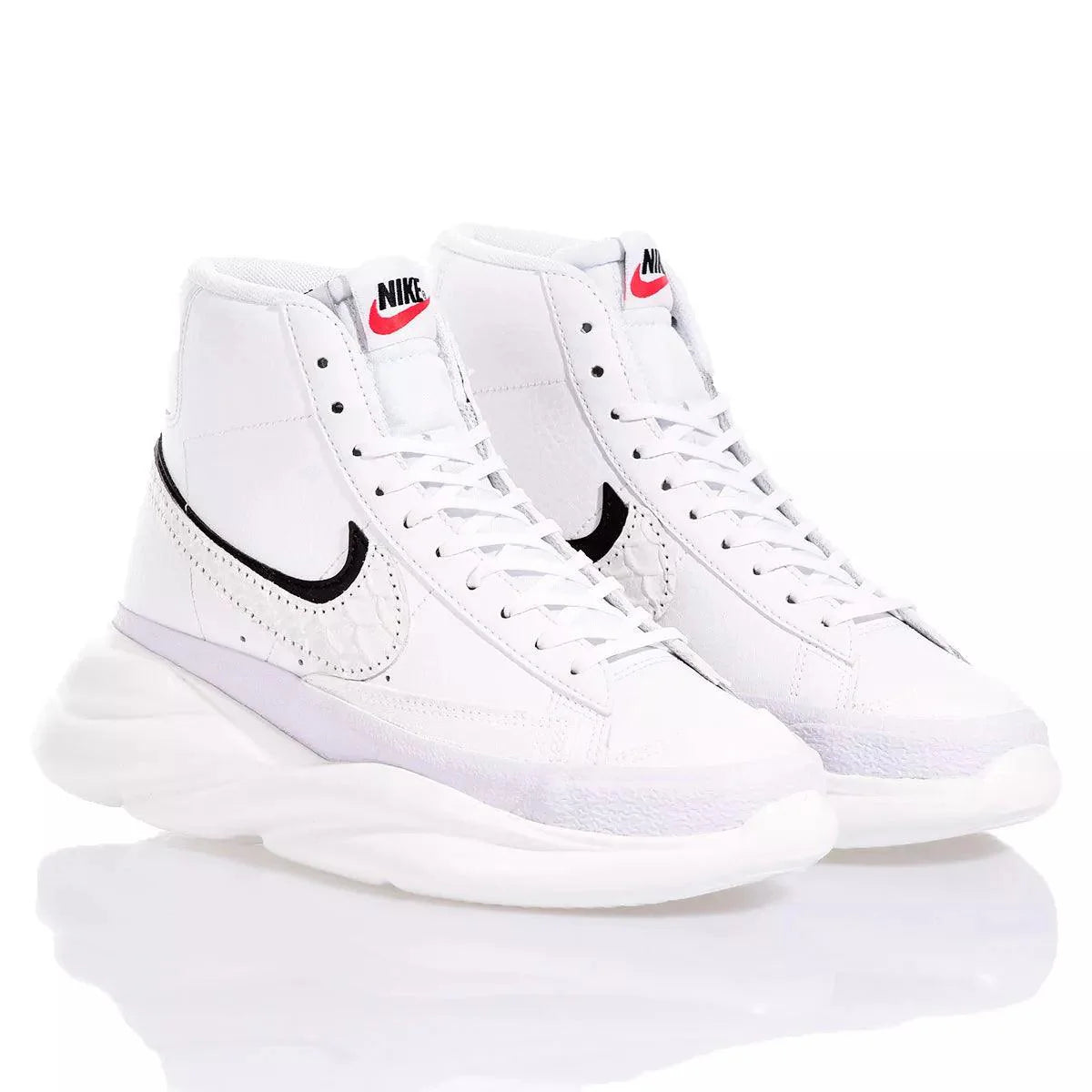 Nike Wave Black & White