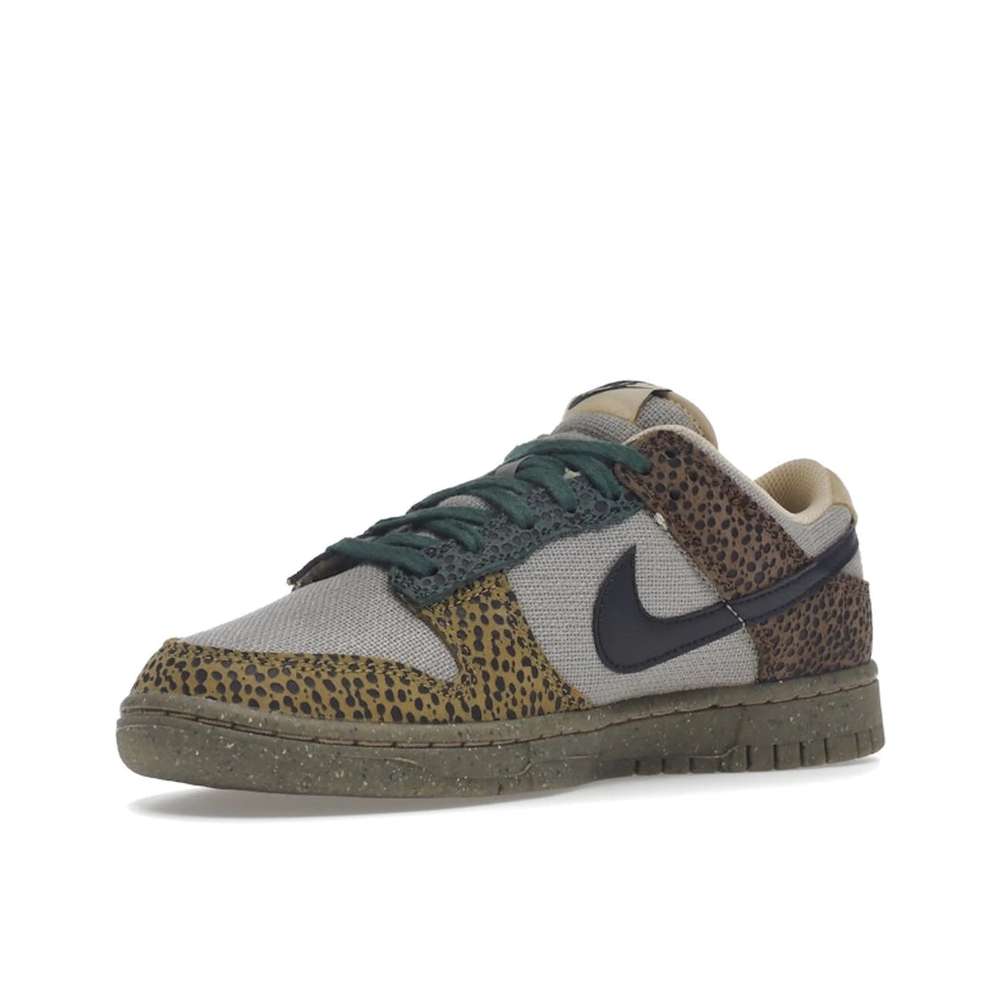 Nike Dunk Low Safari Golden Moss