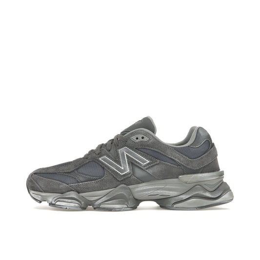 New Balance 9060 Magnet
