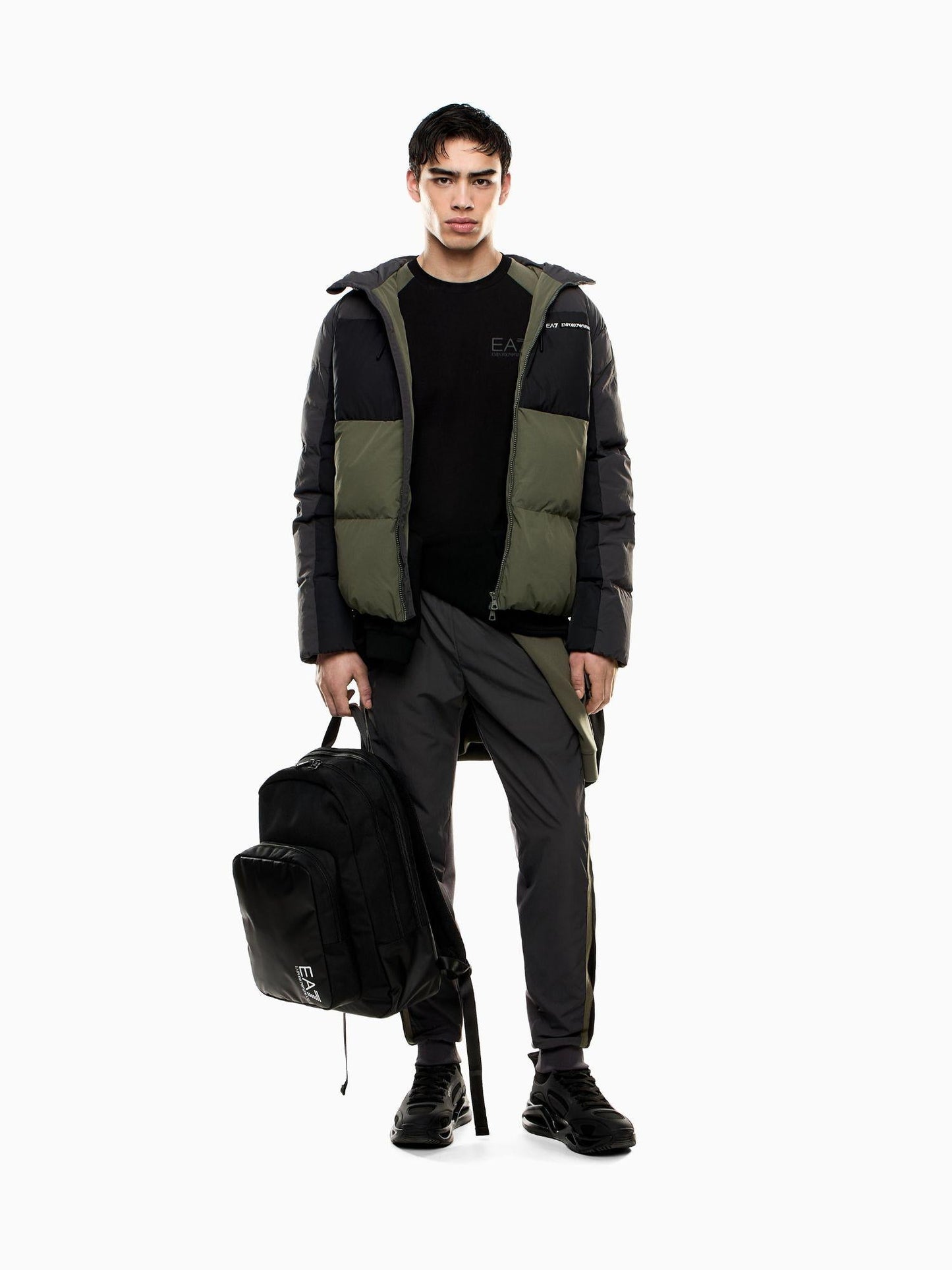 EA7 Emporio Armani Pantaloni Jogger Uomo Athletic Colour Block In Nylon E Misto Viscosa Asfalto