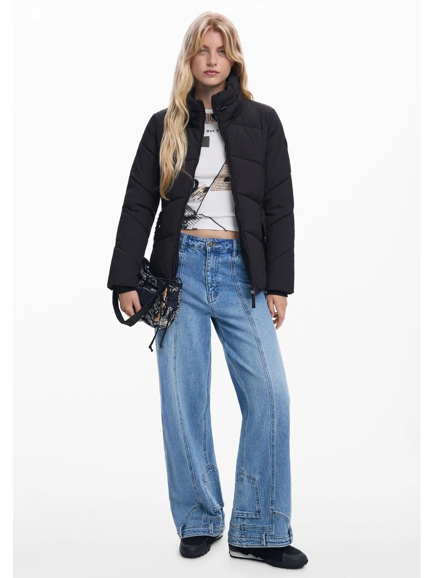 Desigual Giacca Imbottita con Cintura Donna Nera