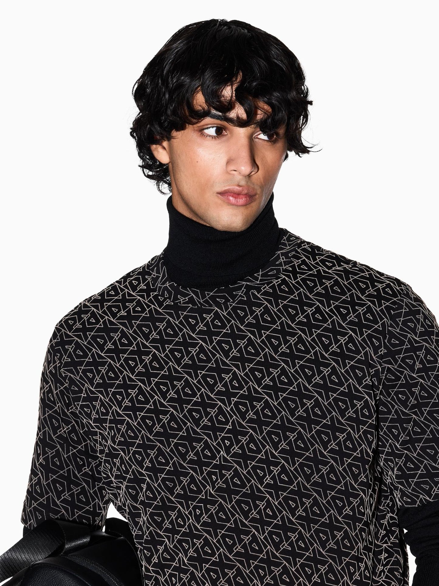 Armani Exchange T-shirt Uomo regular fit logo allover Nero